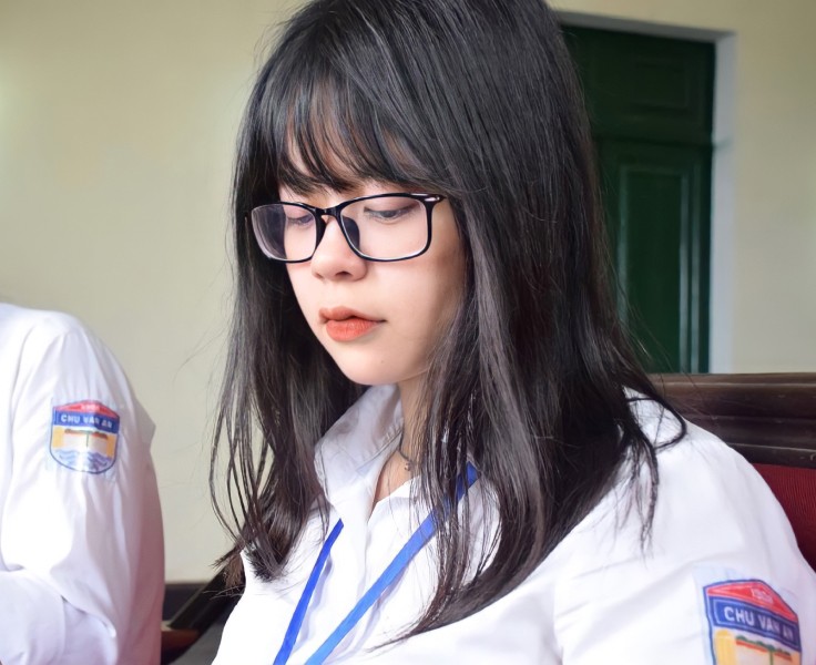 Helena at Chu Van An high school, 2016